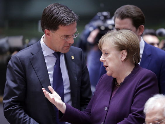 Rutte en Merkel overleggen in Berlijn
