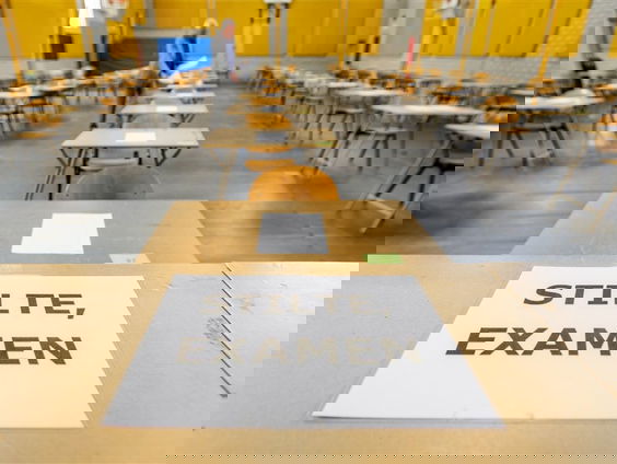 Scholieren beginnen met hun eindexamens