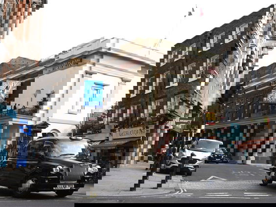 Verenigd Koninkrijk slaat eigen weg in met coronabeleid