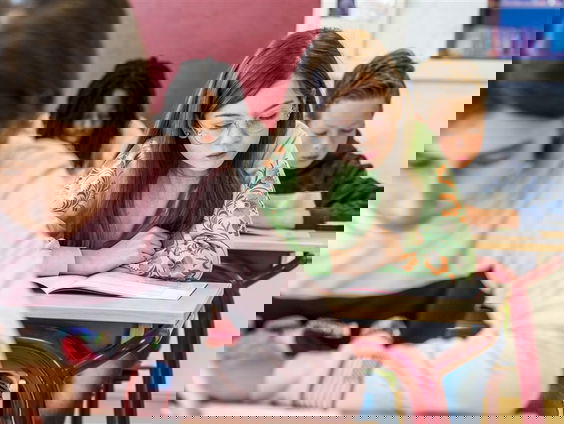 Kinderen krijgen meer les over democratie en burgerschap