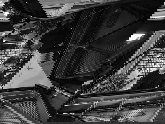 Pianist Mattias Spee en Ed Spanjaard over de vergeten componist Hans Henkemans