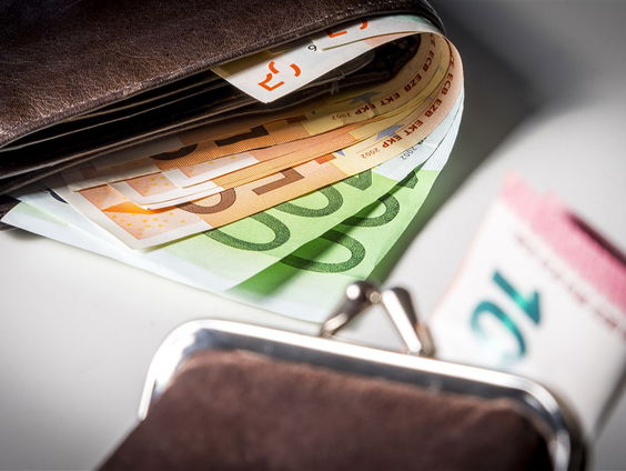 Eerlijke Geldwijzer onderzoekt klimaatplannen van verzekeraars, pensioenfondsen en banken