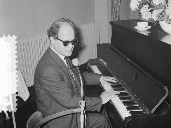 4FM #43: Jules de Corte - Om half acht 's morgens