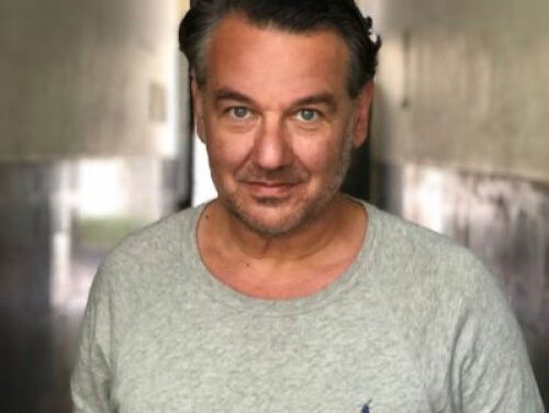 Stephen Emmer - Maison Melody