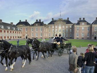 8:15 Uittip: Paleis het Loo, Dieren van Oranje