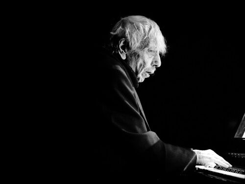 19:15 Barbara Hannigan herdenkt Reinbert de Leeuw