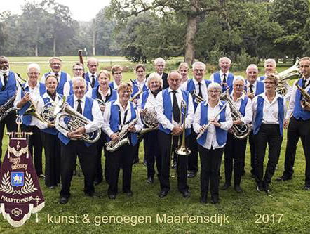 19:33 Hart en Ziel Bus in Maartensdijk: Kunst en Genoegen!