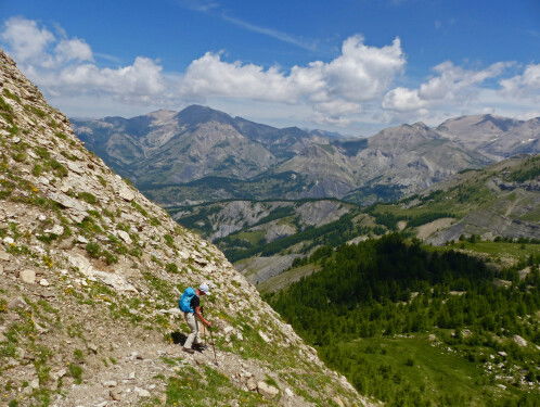 19:05 Gedicht: De dag dat we van de berg afdaalden, van Peter Verhelst