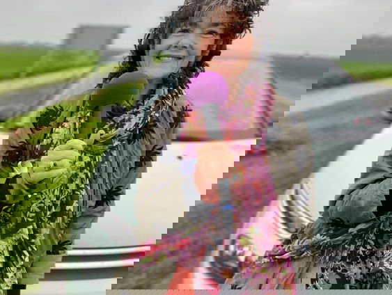 Dieuwertje Blok in de pluktuin - dag 2 Stemweek Klassieke Top 400