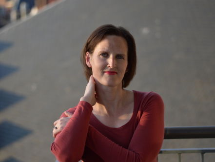 Slaapservice: Anne Büdgen uit de bundel Ze hapte van een tomaat