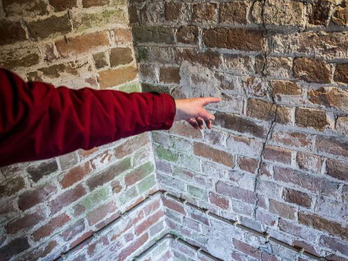 8:15 Fakkeltocht tegen de gaswinning