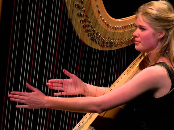 Live bij Dieuwertje: harpiste Michelle Sweegers