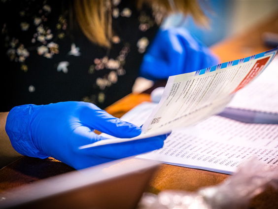 Hoe verlopen de coronaverkiezingen tot nu toe?