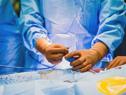 Toezicht op implantaten rammelt