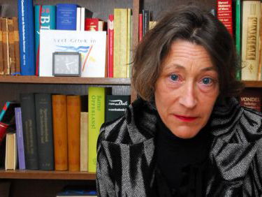 Anneke Brassinga leest ‘Bij de prelude op 32 no 13 - Sergei Rachmaninov’