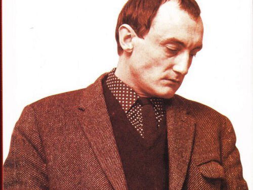 19:05 Gedicht: Tracht men naast het woord, van Hugues C. Pernath