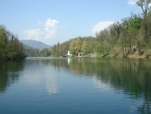 19:05 Gedicht: De rivier en het knuffeldier, van Anneke Brassinga