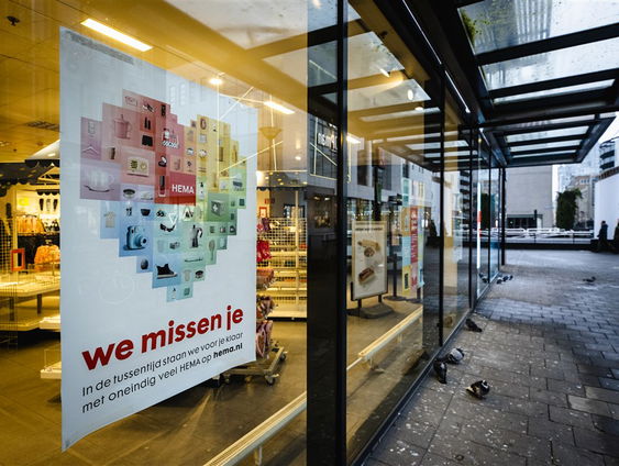 Niet-essentiële winkels gaan open voor afhalen