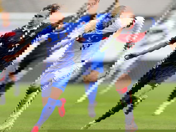 Gedicht: Voetbal, van Pancer