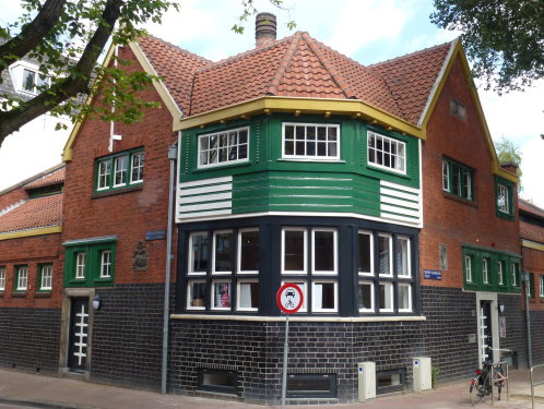 In de Artiestenfoyer: Bart de Kater