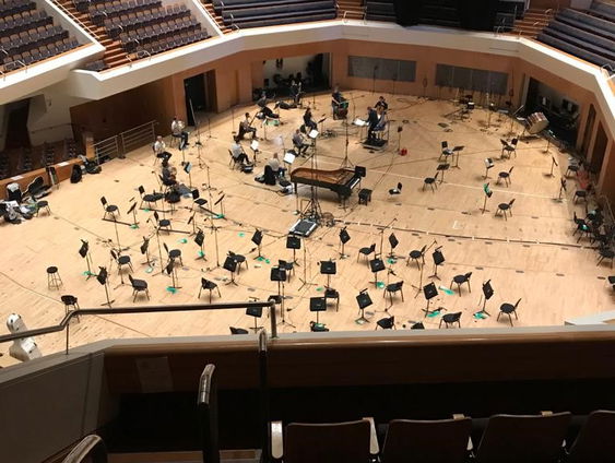 18.15 Dirigent Jac van Steen dirigeerde afgelopen dagen het Ulster Orchestra in Belfast