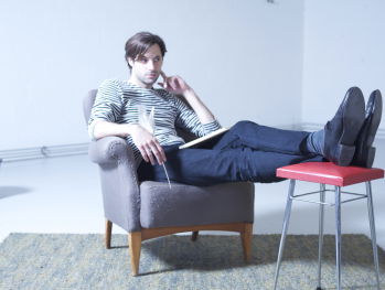 Slaapservice: Martijn den Ouden gedicht uit De beloofde dinsdag