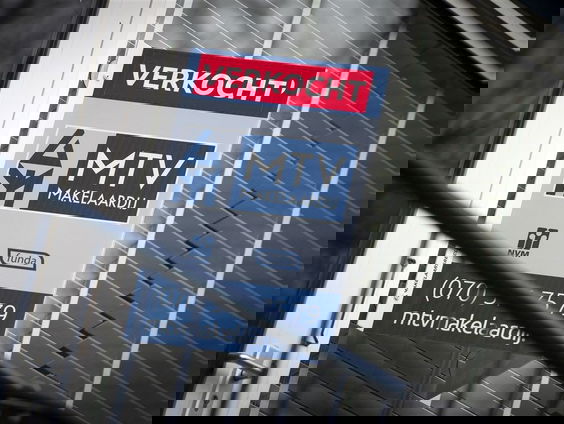 Demonstranten gaan de straat op voor een ander woonbeleid