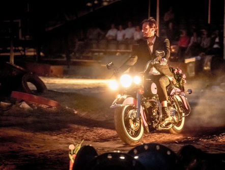 8.15 Muziektheatervoorstelling STORK!