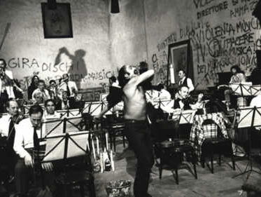 19:30 Snapshot Klassiek 52: "Orkestsoap"