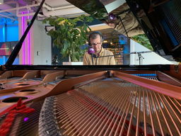 Onder de vleugels van Den Herder: Arvo Pärt