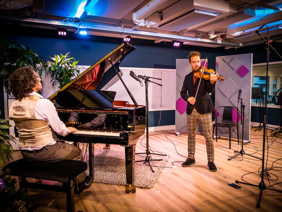 Kerstmuziek met Amir Swaab en Sietse van Gorkom in De Klassieken