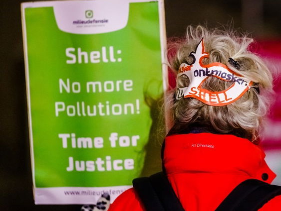 Milieudefensie sleept Shell voor de rechter