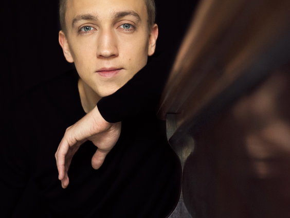 Fabian Müller speelt Ives, Brahms en Beethoven