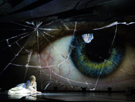 8:45 Der Fliegende Holländer