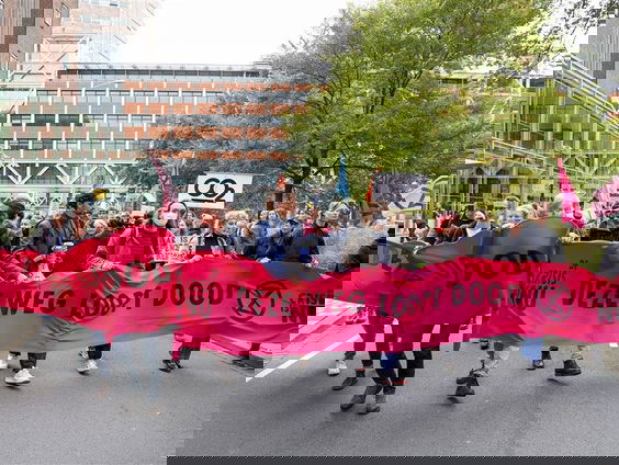 Extinction Rebellion houdt de 'klimaatrebellie' in Den Haag