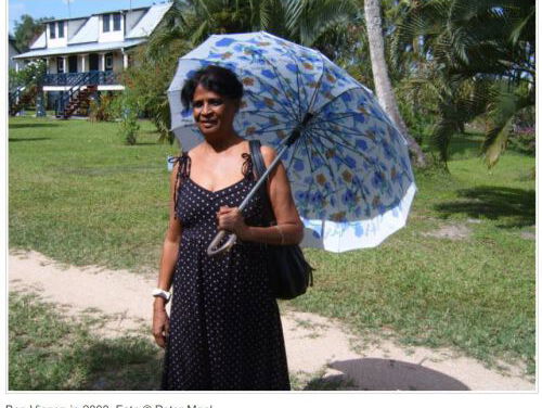 19:05 Gedicht: Enorme handen, van Bea Vianen