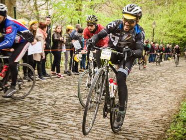 19:05 Poëzie: De Ronde van Vlaanderen, 1995, van Peter Nijmeijer