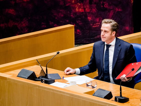 Tweede Kamer houdt opnieuw coronadebat