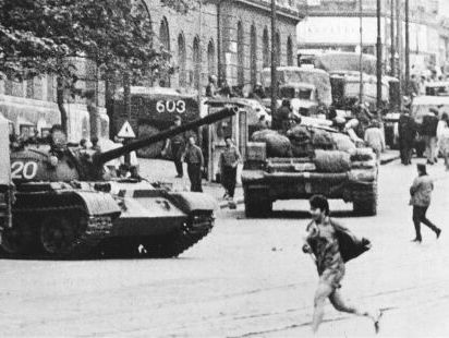 8:15 Boek over revoluties in 1968