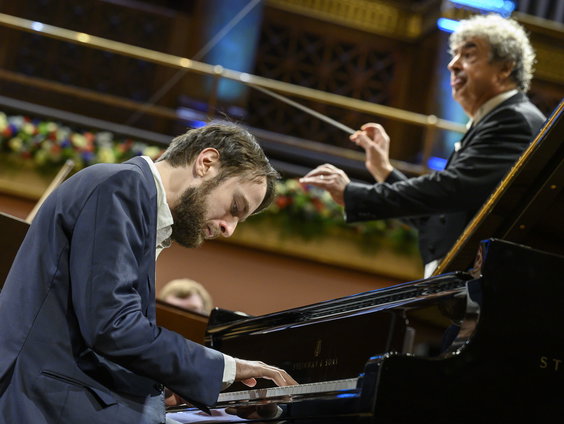 Sjostakovitsj door Trifonov en Ott en Dvoraks Achtste