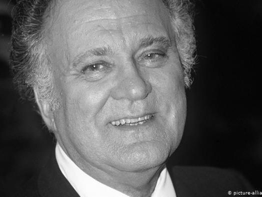 Nicolai Gedda (1925-2017) zingt 'Je crois entendre encore' uit Les Pêcheurs de Perles in Muziekcentrum Vr ...