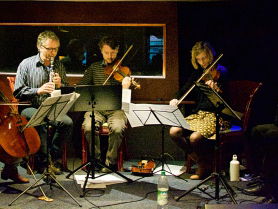 19:25 Klezmer: Doina & Tsvey Strunen Terkish door Halva