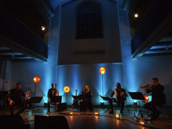 Hollandse Nieuwe! The Ballad of Mauthausen, van Niki Jacobs, deel V: Elvis Presley