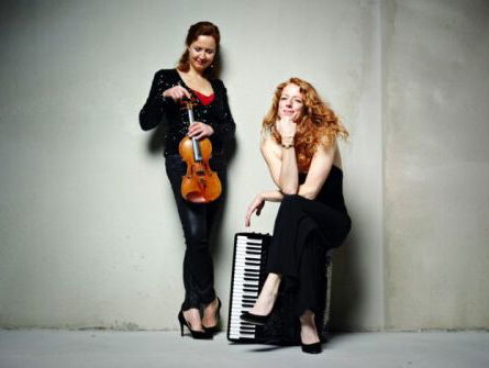 19:30 Hollandsche Nieuwe! Love! van Huijnen & Hopman/V