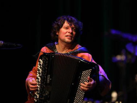 19:30u Hollandsche Nieuwe! After silence van Oleg Fateev/1