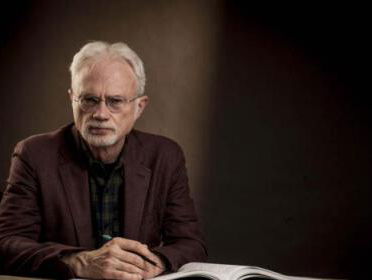 Hans Smit in gesprek met John Adams