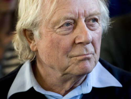 Aart Staartjes overleden