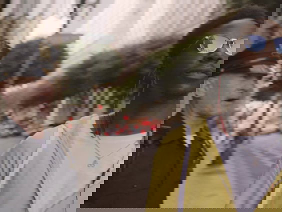 Opium was erbij! Film: Two Distant Strangers