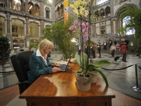 19:05 Poëzie: Voor Jul, van Joke van Leeuwen