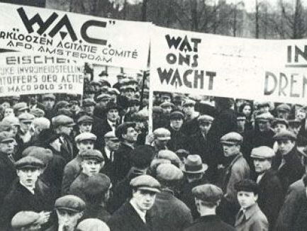 19:05 Gedicht: Kind'ren van mensen, van Jac. van Hattum